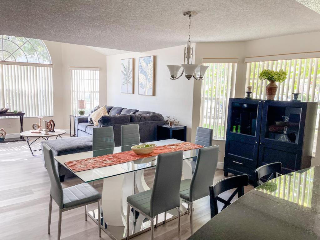 Luxury Condo 3Br Apartment Near Disney World Kissimmee Eksteriør bilde